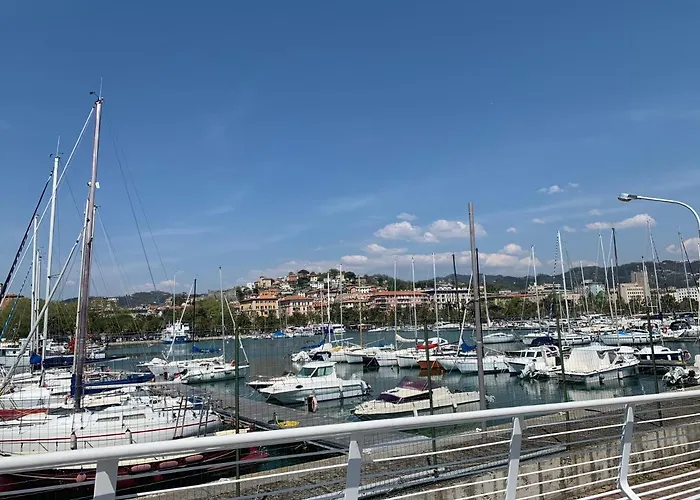 Linda - 5 Terre Near The Station Lägenhet