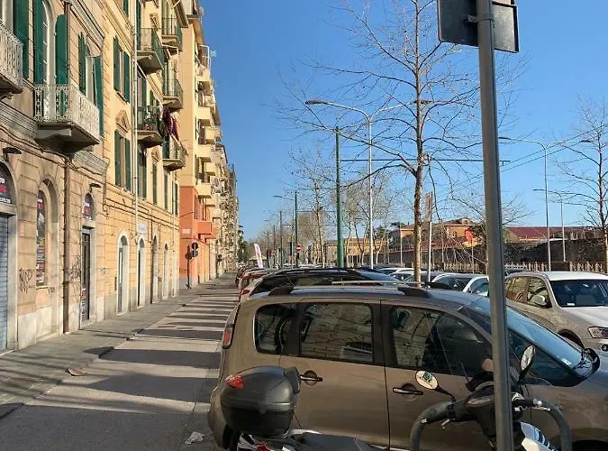 Linda - 5 Terre Near The Station Apartmán