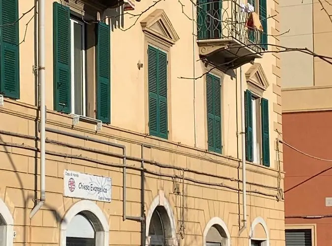 Linda - 5 Terre Near The Station Apartmán *